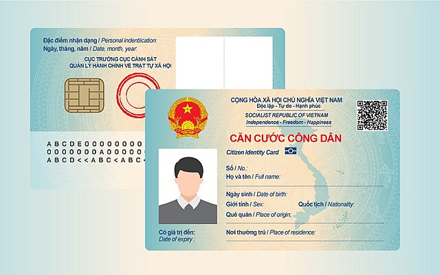 Chụp ảnh Căn cước công dân gắn chip theo quy định hiện nay có bắt buộc phải mặc áo sơ mi trắng hay không?