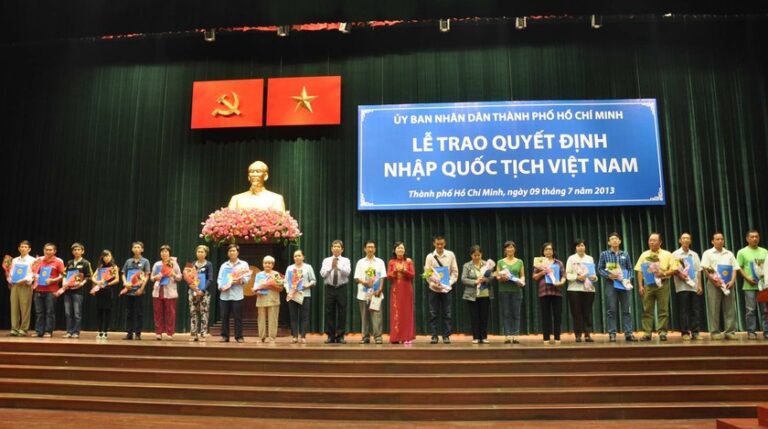 Ai có quyền nhập quốc tịch Việt Nam? Có được giữ lại quốc tịch cũ?