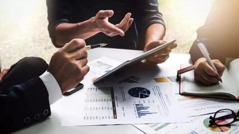 Hình thức giải quyết tranh chấp liên quan đến hoạt động đầu tư kinh doanh tại Việt Nam?