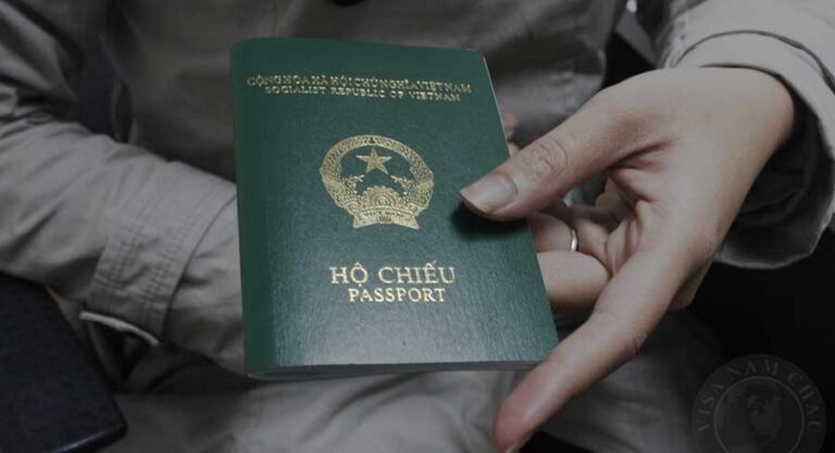 Đổi hộ chiếu có được giữ lại hộ chiếu cũ không? Làm lại hộ chiếu có đổi số không?